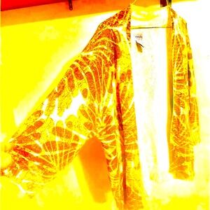 Chico’s Gold Wrap Sweater, Size 3 (L to XL)